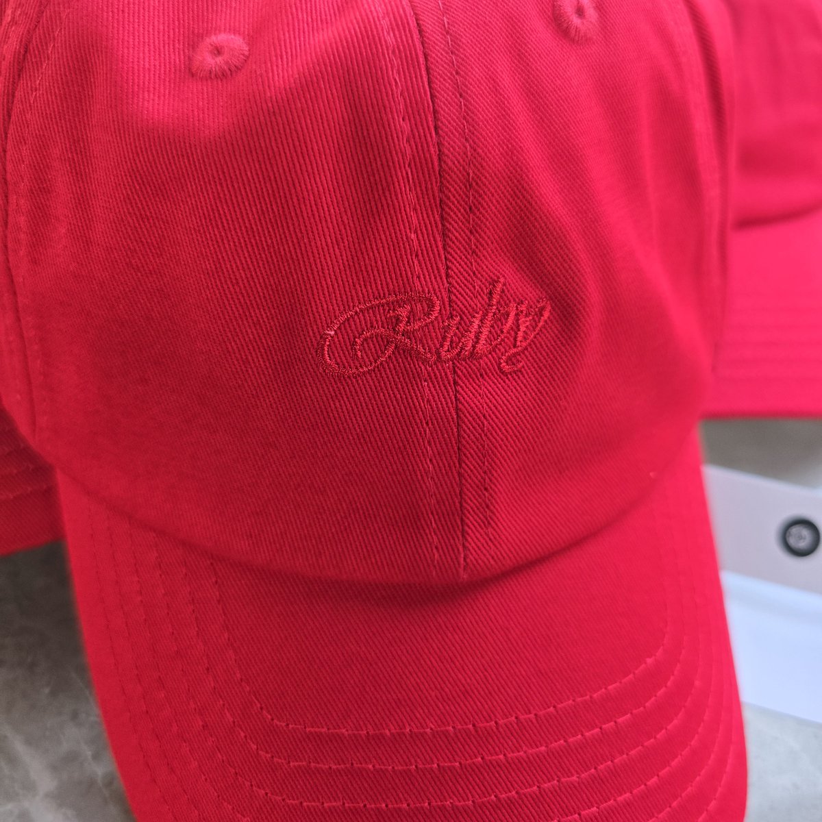 CraftsDailyPh's tweet photo. wts lfb BLACKPINK Jennie Rosé MD extras
✅️ On hand, ready to ship

A Year in Ruby Seoul MD 
- Red Hat (Embroidered "Ruby")
- PHP 3100
- 1 available extra

Rosé Encore Pop-up Seoul MD
- Sealed Rosie skateboard red PHP1350
- Rosie TBL Exclusive PC PHP700

#JENNIE #ROSÉ #ChaeNnie https://t.co/B5TpyMrJ6W