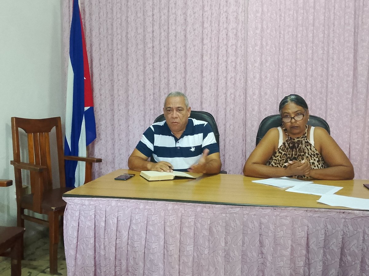DecssJ's tweet photo. 🇨🇺🇨🇺 El sindicato de la Dirección Provincial de Comercio , hizo  un llamado a la unión y sensibilidad de atención a trabajadores jubilados , a restaurar nuestro centro ,trabajos voluntarios .Si se puede!!!
#SanctiSpíritusEnMarcha 
#CubaEstáFirme @AlexisLorente74 @DeivyPrezMartn1 https://t.co/LkNQ1droUN