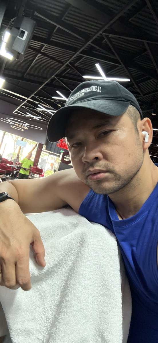 HenryChe14's tweet photo. Buổi sáng nhiều năng lượng https://t.co/CVceHJz3HL