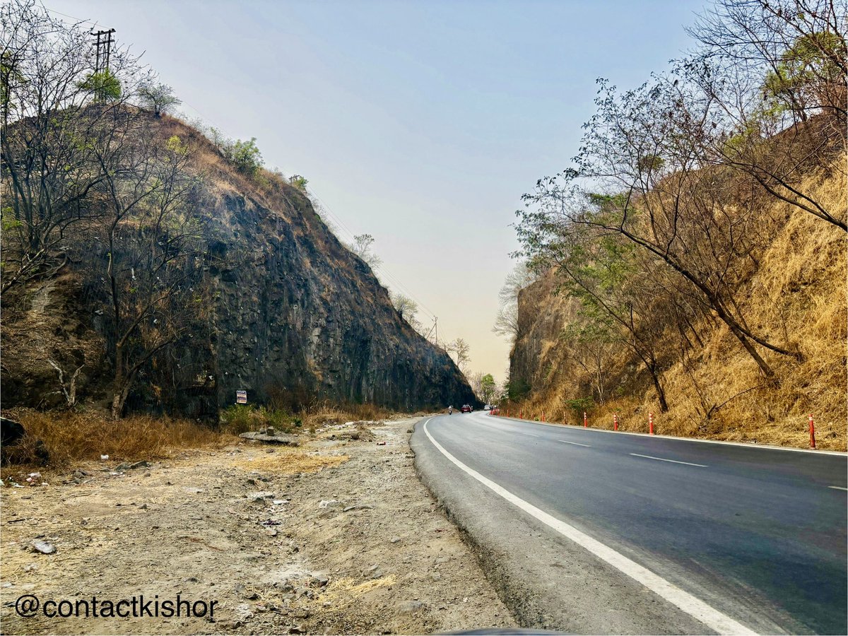 contactkishor's tweet photo. QP or Share your road clicks from the vehicle 

#theme_pic_India_roads 
#contactkishor https://t.co/ih6LX9Ayhd