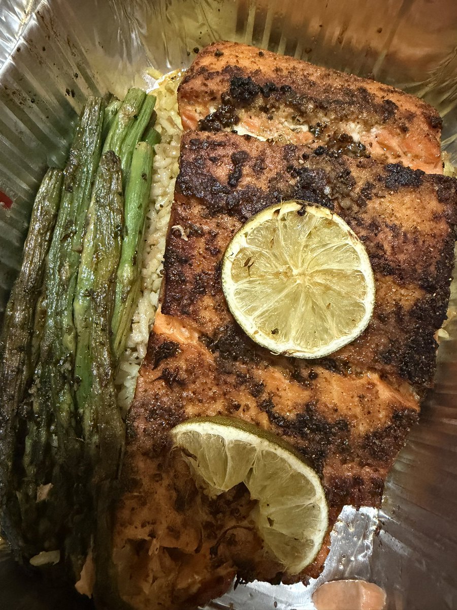 msscmoe's tweet photo. O want me to take this cooking shit serious 😂 https://t.co/Th6oMM1xHj