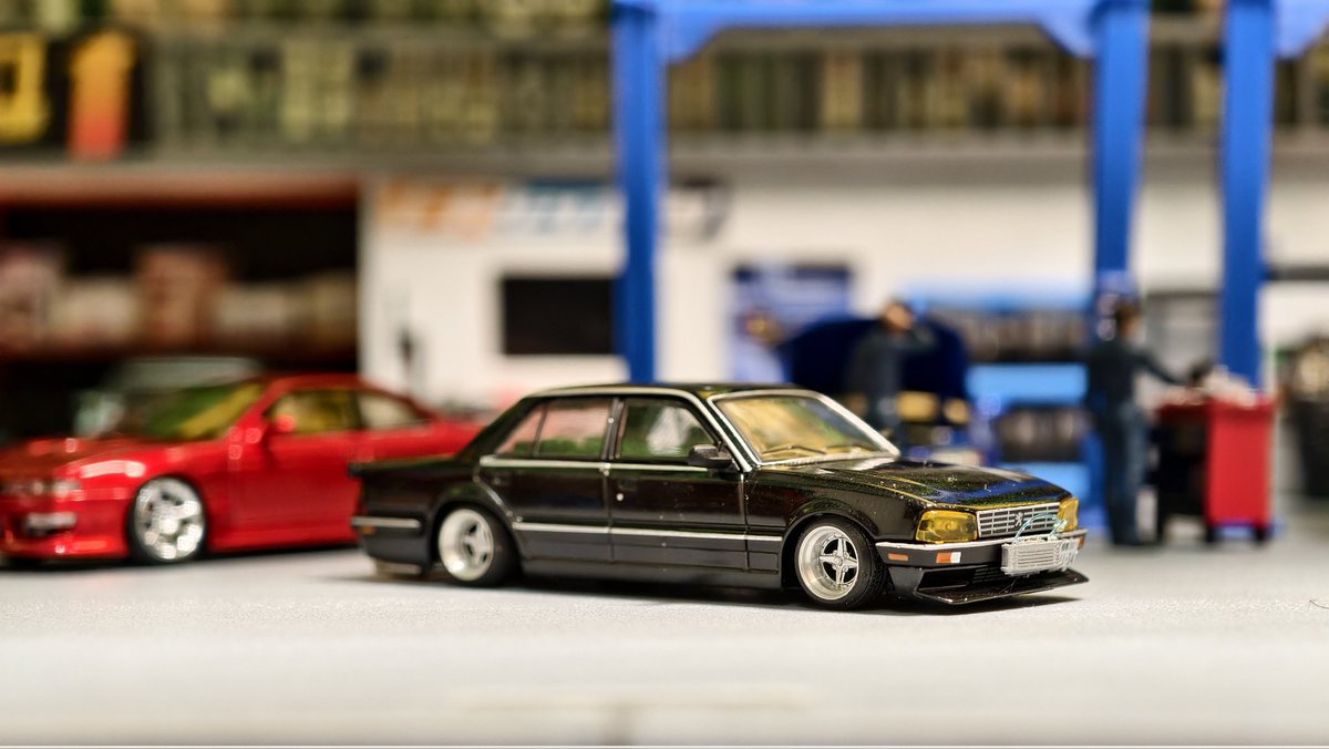 Giga_Penguin's tweet photo. DCT Peugeot 505 but modified!
New oil coolers on the front, new exhaust, new wheels and a front splitter taken from a C110 kit.
#164scale #164diecast #peugeot #modified https://t.co/WmvyvLg6eT