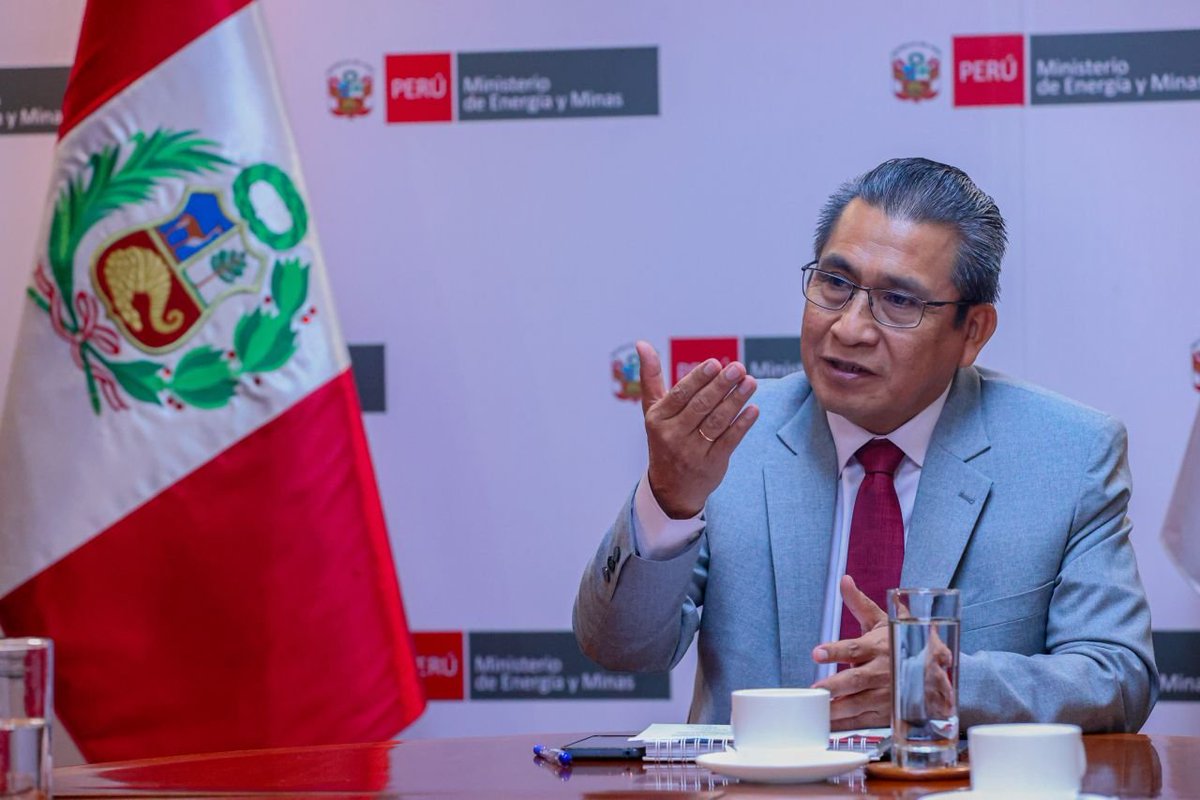 ComcoreTech's tweet photo. Exciting progress in smart energy collaboration! 🇵🇪
On May 25th in Peru, Mr. Chen Fujun, Chairman of Comcore, held a high-level meeting with Mr. Waldir Ayasta, Minister of Energy and Mines of Peru.
https://t.co/8WUsH1KH2J https://t.co/rK5ouRnzrF