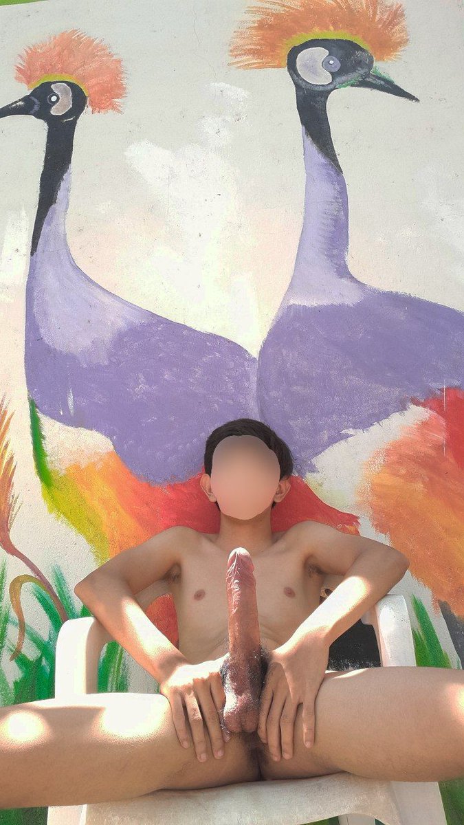 JairoGtz1712's tweet photo. se me ve bien puta grande la vrga 🍆🥴
Todo sin censura en mi canal alv mañana video nuevo en el patio 🔥💦 https://t.co/7evIieedXw