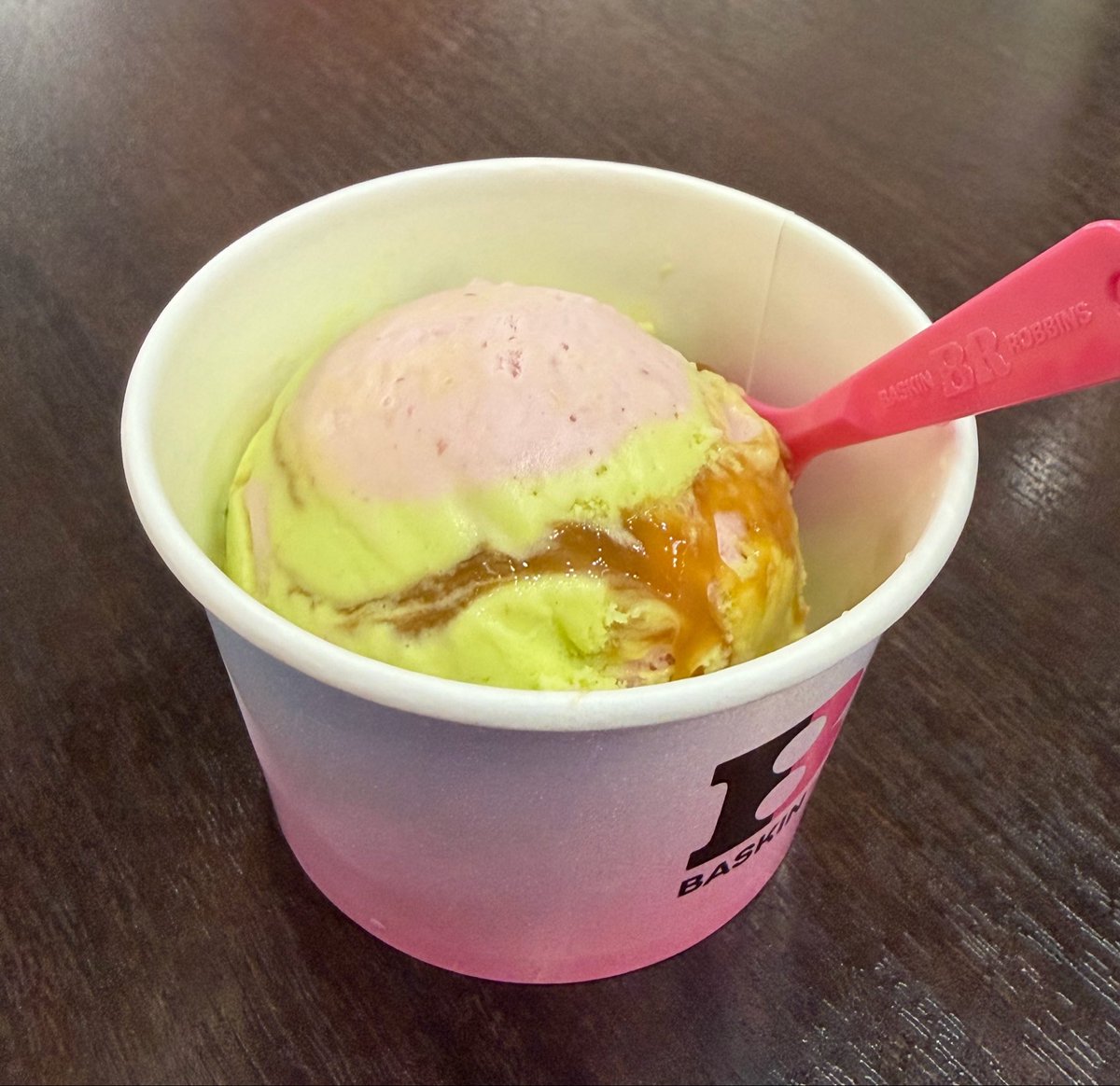 _luvmomo913's tweet photo. 食べ納め🍨 https://t.co/EIhyQd3pGr