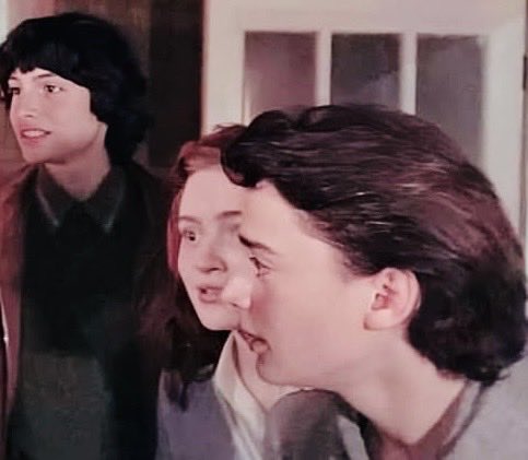 Stranger Things Geek tweet media