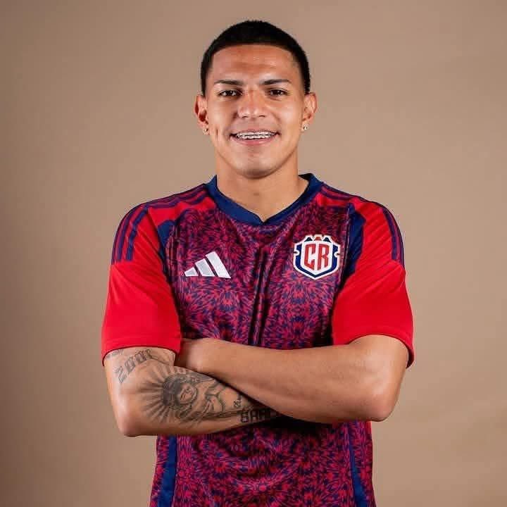 eduardoPeriod's tweet photo. #Alajuelense actuó de manera correcta este martes. 

Por fin se encontraron los hu€v0$. https://t.co/7proS6TfPK vía @YouTube https://t.co/q5aoT1Nysj