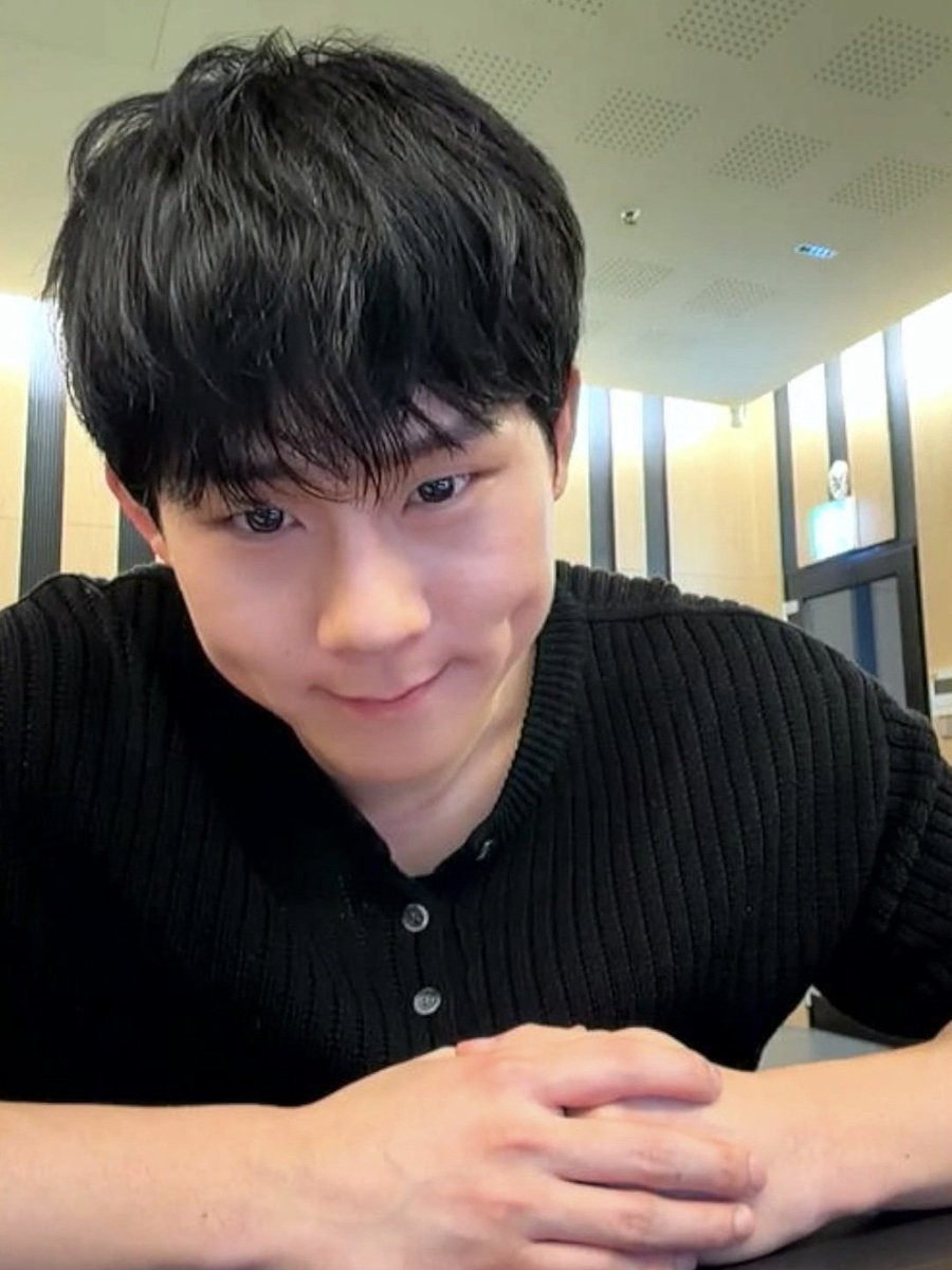 dleb1409's tweet photo. 그냥 8살 https://t.co/vS6rTqNERN