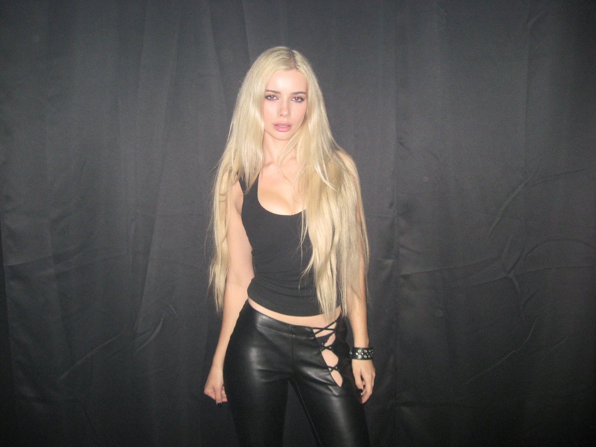 pixiejoanna tweet picture