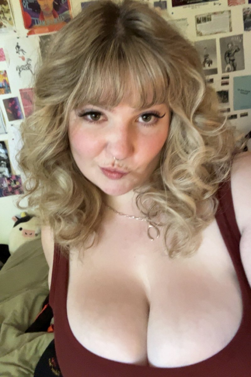 fleur🦪 tweet media