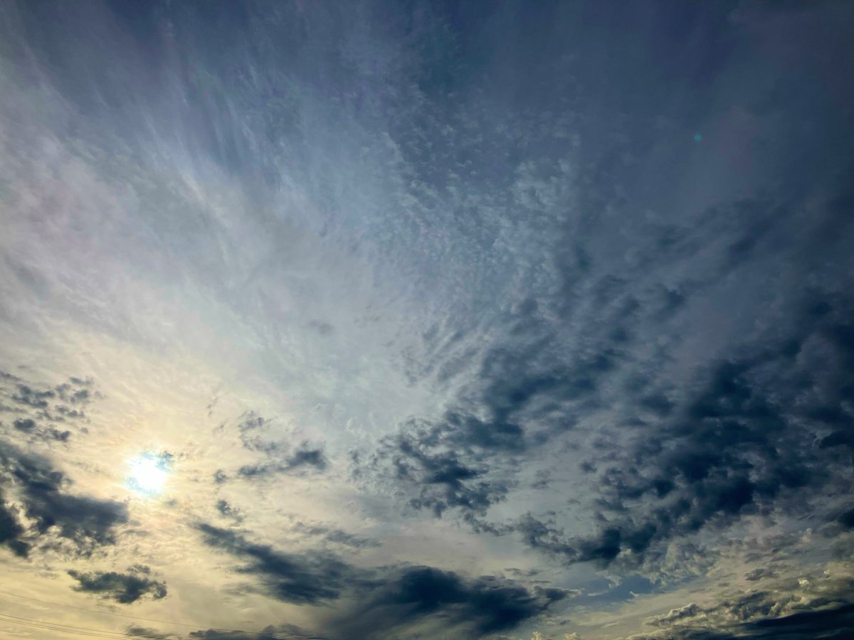 missosource's tweet photo. "What if"
the International Date Line disappeared?

Would we grieve that tomorrow never comes?

Or would we simply celebrate the sunrise returning beneath the same sky?

And the hands we hold become the borders of a new world.

#WeAreOne
#Resonance
#ResonanceNote https://t.co/ZClSe84Yi4