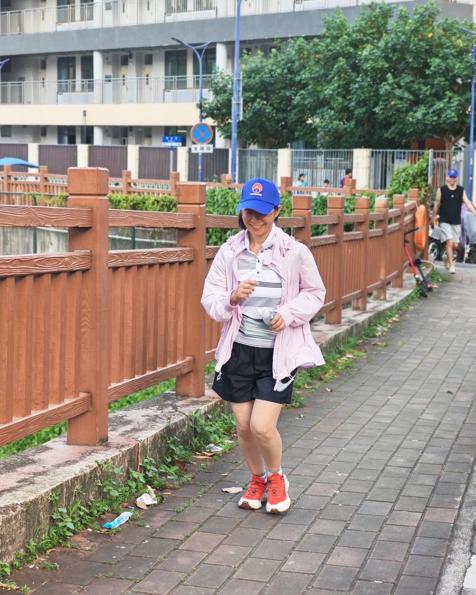_nfzb1993's tweet photo. 33 years of progress, one united team 🏃

Celebrating Nanfang  Cylinder’s anniversary with a team running event.

Forward strides, positive energy, and lasting teamwork spirit.
Keep growing, keep advancing.
#Nanfang33rd #CylinderManufacturing #DecorativePaper https://t.co/h6AXuVa5Zb