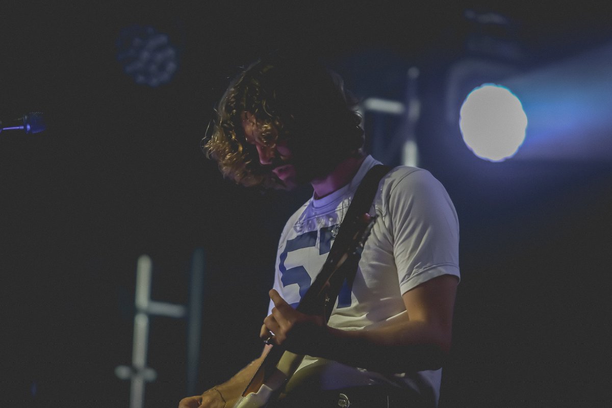 WolfAliceBrazil's tweet photo. Fotos de Wolf Alice perfomando na Tenda Metlife no C6 Fest no último sábado (23/05) 🎸 

Fotos por Denis Svet 🖤 https://t.co/s3eM7copK0