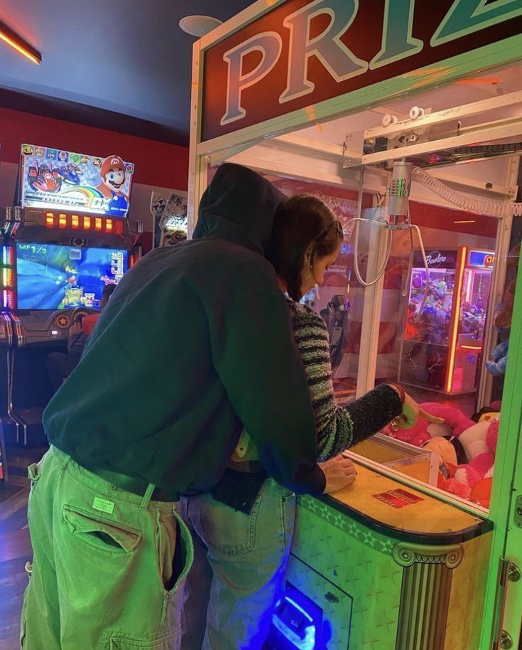 EliteMindsetxx's tweet photo. Las mejores ideas para una primera cita.

1. Ir a un arcade y competir jugando juntos. https://t.co/2n6HuMzjX8