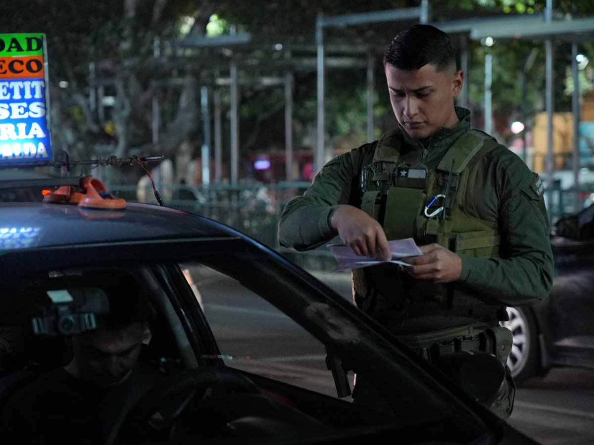 imvalenzuela's tweet photo. Seguimos fortaleciendo la seguridad en Colina junto a Carabineros, PDI y Seguridad Municipal 🚔

En un nuevo operativo de fiscalización realizamos más de 270 controles vehiculares, 232 controles de identidad y logramos la detención de 5 personas.

Más presencia en terreno, más fiscalización y acciones concretas para entregar mayor tranquilidad a nuestros vecinos.

#ColinaSomosTodos