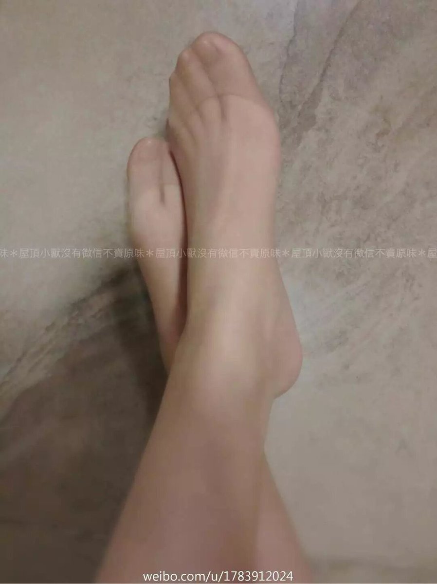 Gr0teLu1's tweet photo. 不是老炮 都不会知道 她 娜小妖儿 芬尼阿姨的含金量 https://t.co/hw8MW0MdvF