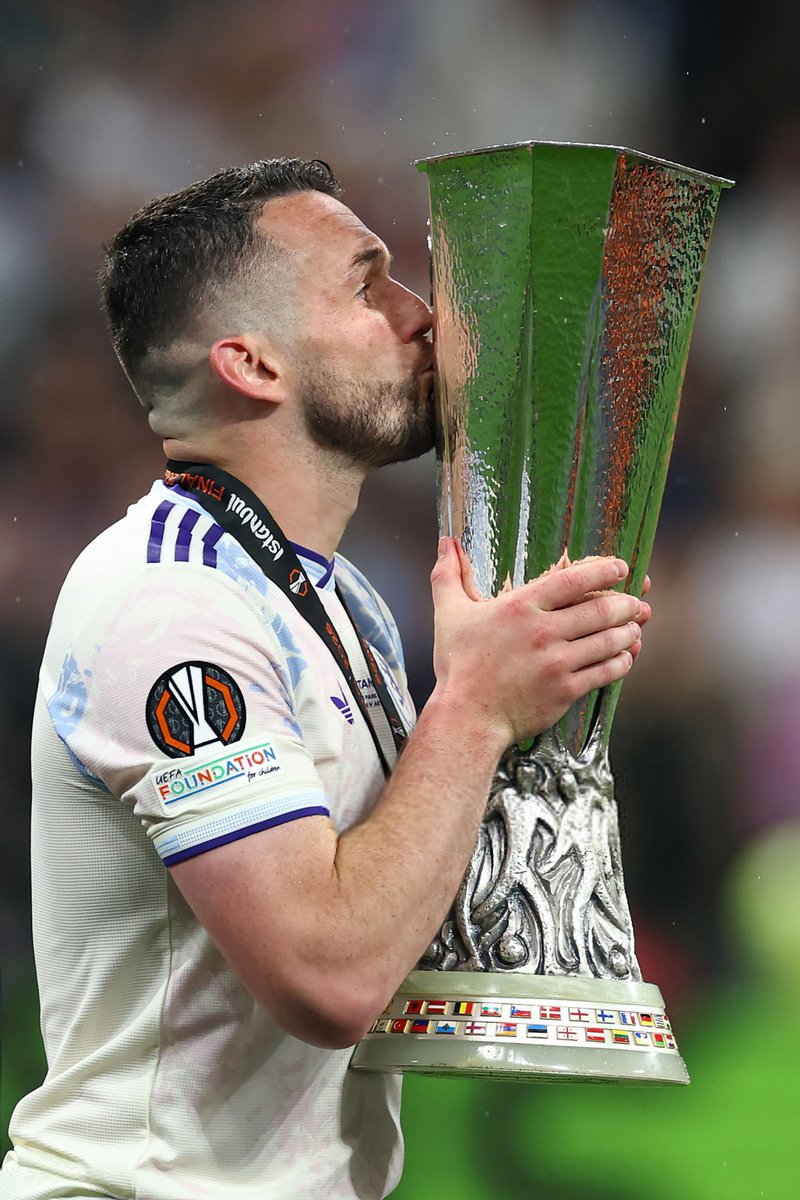 theavfcfaithful's tweet photo. A week ago already…🥲🏆 https://t.co/qGwsqEXzTY
