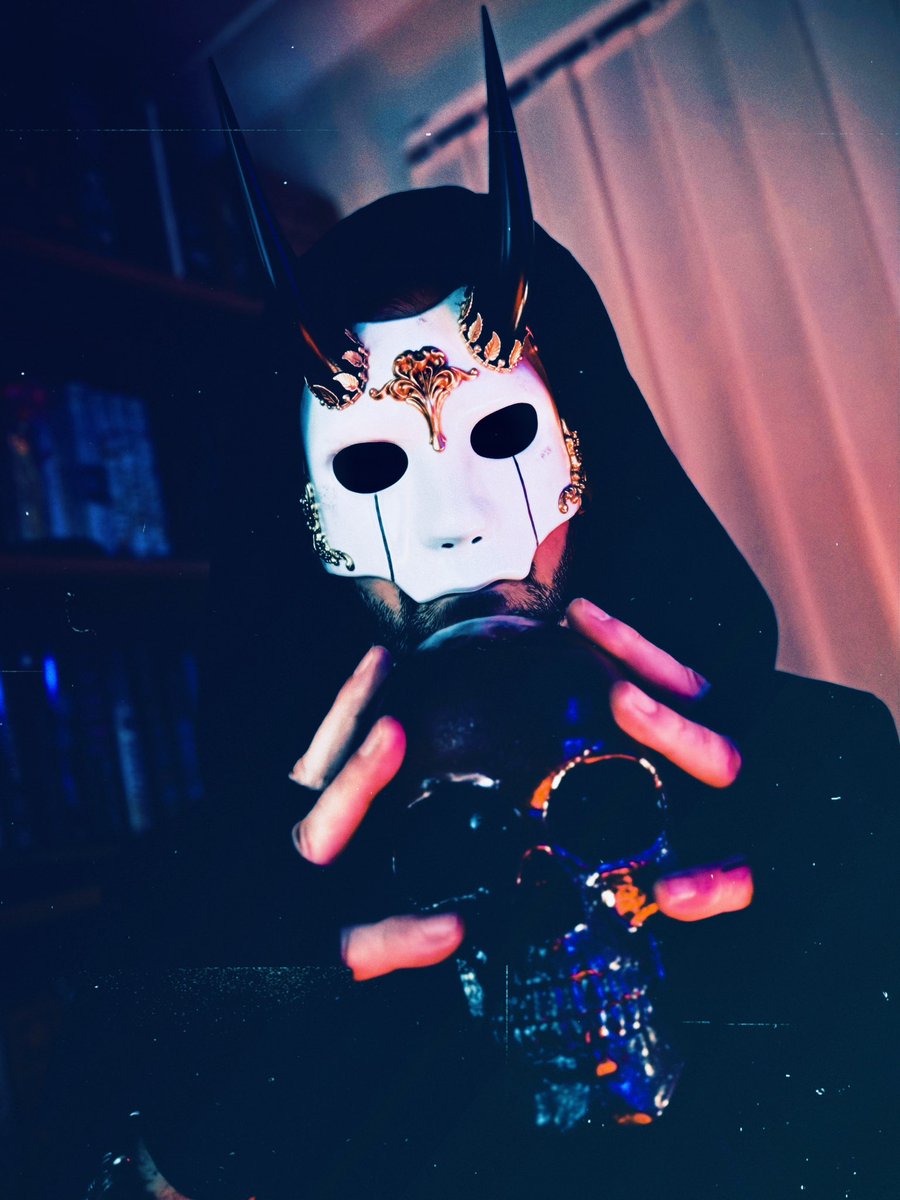 SketchMcDraw's tweet photo. ๐ญ๐๐๐๐๐ ๐๐๐ ๐ฏ๐๐๐๐ ๐๐๐ ๐๐๐๐
Photos: @xYouseix
Edits: Myself
#angel #devil #demon #mask #maskmaker https://t.co/LNKjwc1Lj7