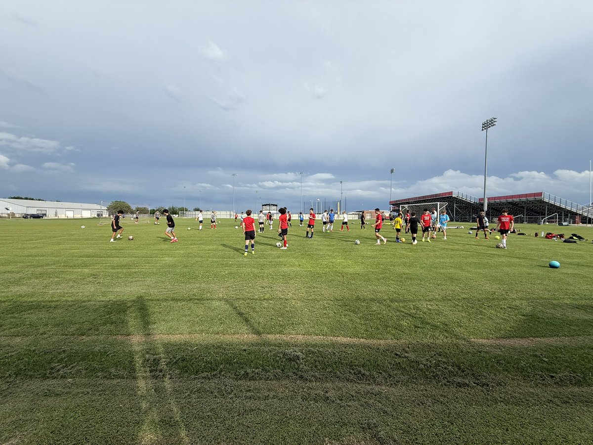 CanyonBoySoccer's tweet photo. 6th-9th grade soccer camp. Had 41 show up tonight. Some good talent on the way. @cisdnews @canyonhscougars @CanyonMiddle https://t.co/Zr8DOWVLRw