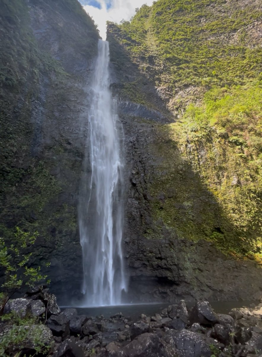 fru1tsofmylabor's tweet photo. Chasing waterfalls https://t.co/uOovzWvUg8