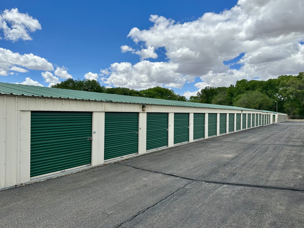 bairdk's tweet photo. While retwit was twisting its knickers about an influencer with impressive facial hair, I was closing on another 100k sq ft of metal buildings below replacement cost.

Still can't grow facial hair, still don't know about floating rate caps, and still don't take investor money. https://t.co/r9ODACfzjE