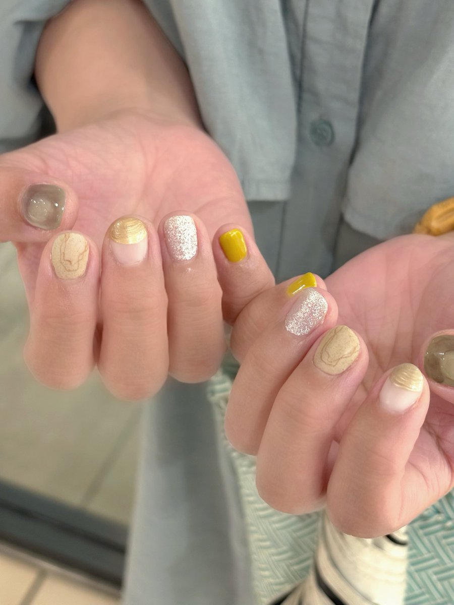 nail_yy's tweet photo. ネイルモデル募集中💅🏻
本日
11:00/16:00/18:30
フリーデザイン¥3,300
大阪梅田
 #ネイルモデル募集  #大阪ネイルモデル  #ハンドモデル  #フットネイル  #大阪ネイルサロン #ショートネイル #カジュアルネイル #ニュアンスネイル #マグネットネイル  #アートネイル #くすみカラーネイル #パーツネイル https://t.co/XkFbH60AF9