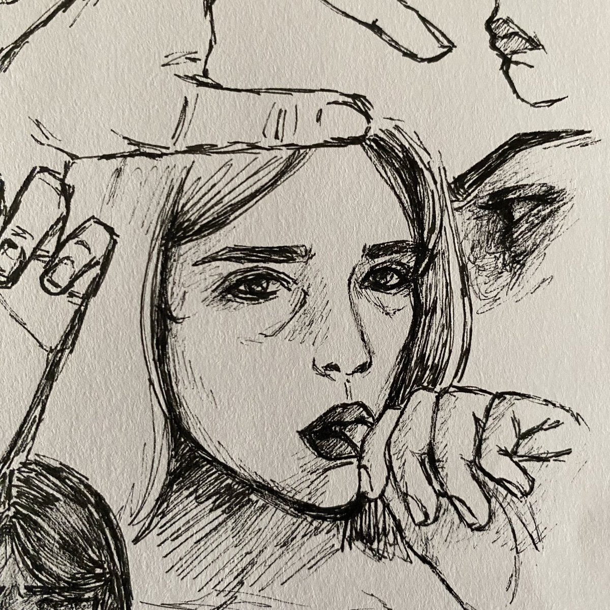 blurzzvx's tweet photo. midnight sketches #sketch #sketchbook #art #sakurapen #pen #drawingsㅤㅤ https://t.co/gz9zEemmIy
