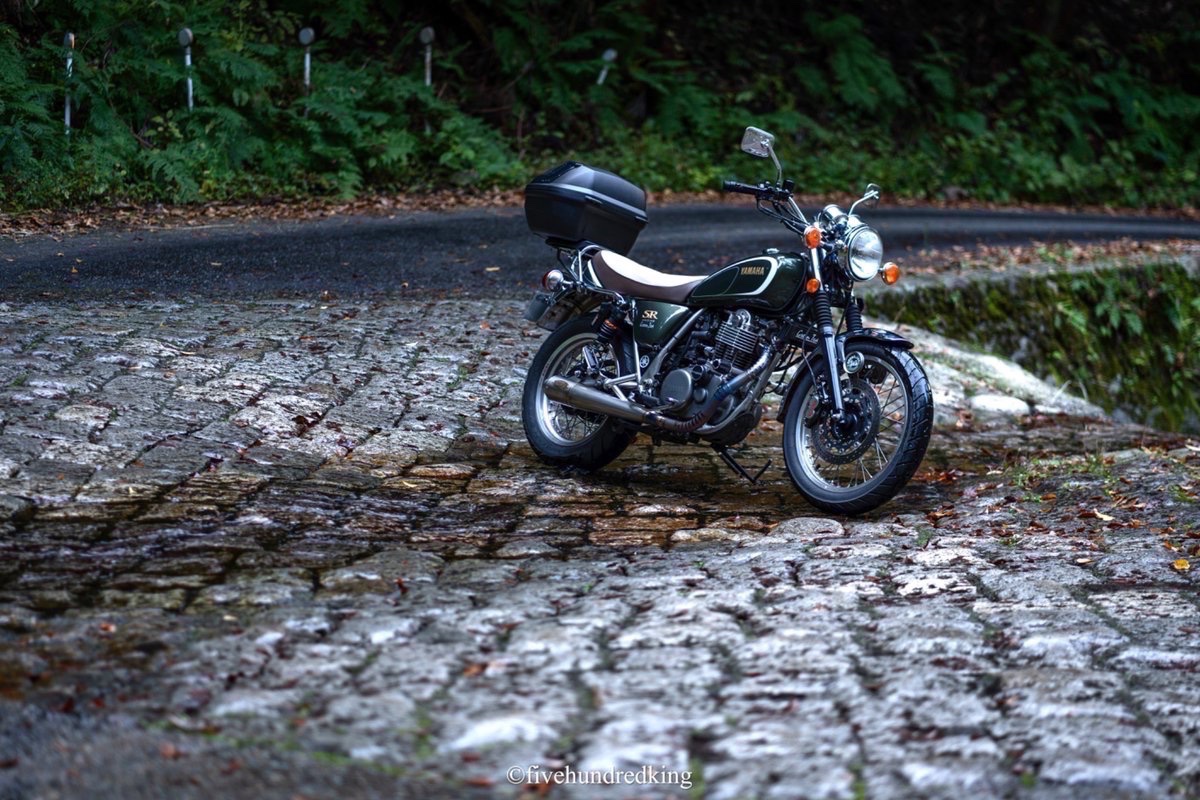 fivehundredking's tweet photo. #これがこうなる 
#毎月1日は単気筒の日 

▷https://t.co/S80mUgSNjS

#SR400 https://t.co/dezoUq3m7M