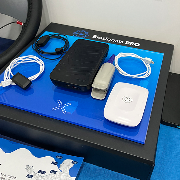 Creact_Corp's tweet photo. 生データが出力できる研究向けのデジタルヘルス「Empaticaヘルスモニタリングプラットフォーム」や、ウェアラブル＆ワイヤレスの生体センサもございます！
#人とくるまのテクノロジー展
#生体センサー https://t.co/MzAf1JY4sy