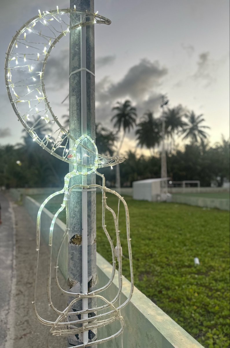 Masdhalu_mexim's tweet photo. Many Eid lights in Laamu Gan, Fonadhoo, Mathimaradhoo, and Thundi are already broken, some even looked damaged from the time they were installed. For something so costly, better care and maintenance should have been taken.
@MaleCitymv 
@HKurusee 
@LAtollCouncil https://t.co/x9D85gzCrk