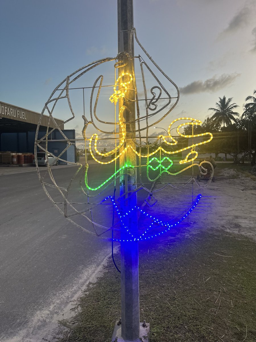 Masdhalu_mexim's tweet photo. Many Eid lights in Laamu Gan, Fonadhoo, Mathimaradhoo, and Thundi are already broken, some even looked damaged from the time they were installed. For something so costly, better care and maintenance should have been taken.
@MaleCitymv 
@HKurusee 
@LAtollCouncil https://t.co/x9D85gzCrk