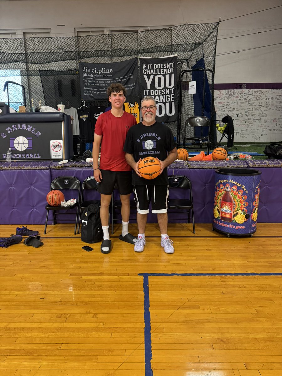 JHTraining79's tweet photo. #2dribblebasketball Drew got better today super proud of him! https://t.co/WQpVSDTtFn