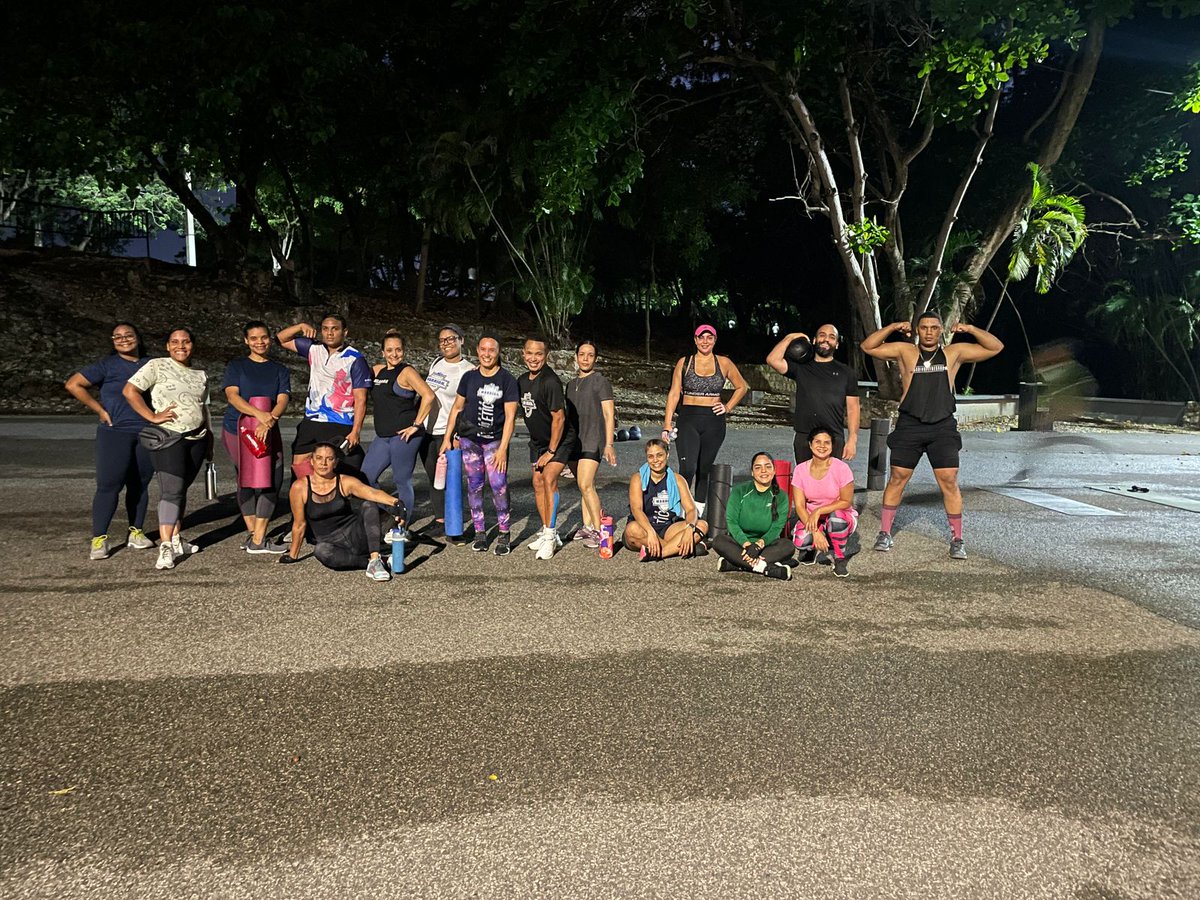 francis_n19's tweet photo. Un chin de #crosstraining nunca cae mal. ✨💪🏽 https://t.co/MazyJhXY1j