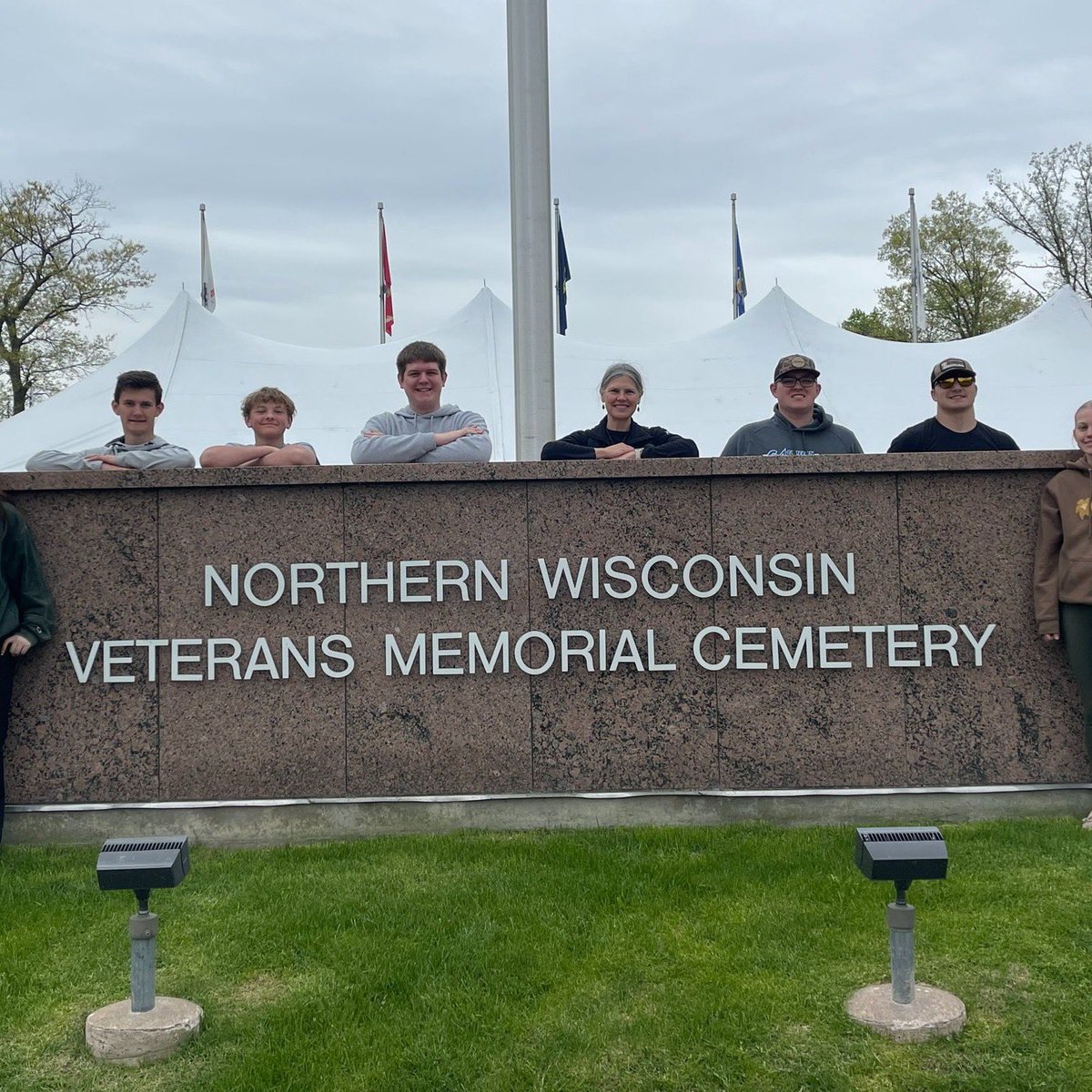 cameroncomets's tweet photo. 📣Shout out to high school Student Council and NHS members for preparing the Northern WI Veterans Memorial Cemetery for the 2026 Memorial Day program. Over 140 flagpoles and flags were raised and 750 chairs set up. Thanks for your time!❤️🤍💙
#CameronComets https://t.co/WkRikkCwMa