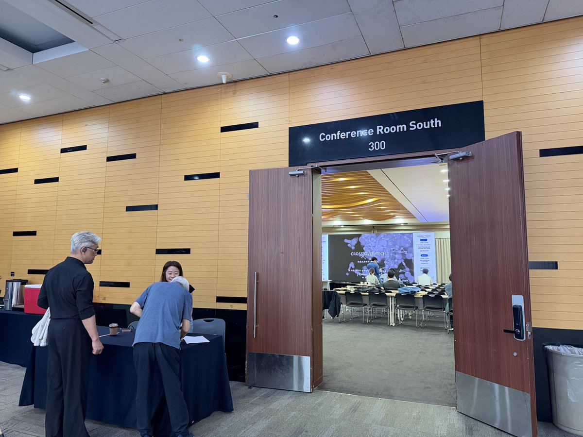 SinceVision's tweet photo. Live now at Coex, Seoul.

3D laser profiler presentation and live demos are running at the CROSS OVER TECH Seminar. Free to attend until 2:40 PM, Room 300, 3F South.

Bring a sample. Test it on the spot.

Drop by if you are nearby.

Contact us at  info@sincevision.com https://t.co/Zx0DkIHDAn