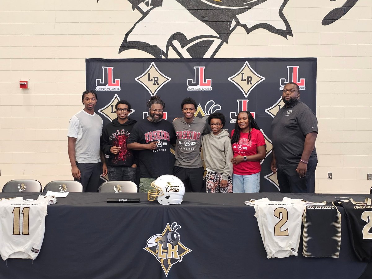 THEOLWHISPERX4's tweet photo. Today we had 2 more players sign to pursue their dreams of being college athletes. Congratulations to both @CIWilson_2 and @kelson_solomon. @DiamondHornetFB @lrhsdhornets is proud of you both. https://t.co/AJRHmUjYi6