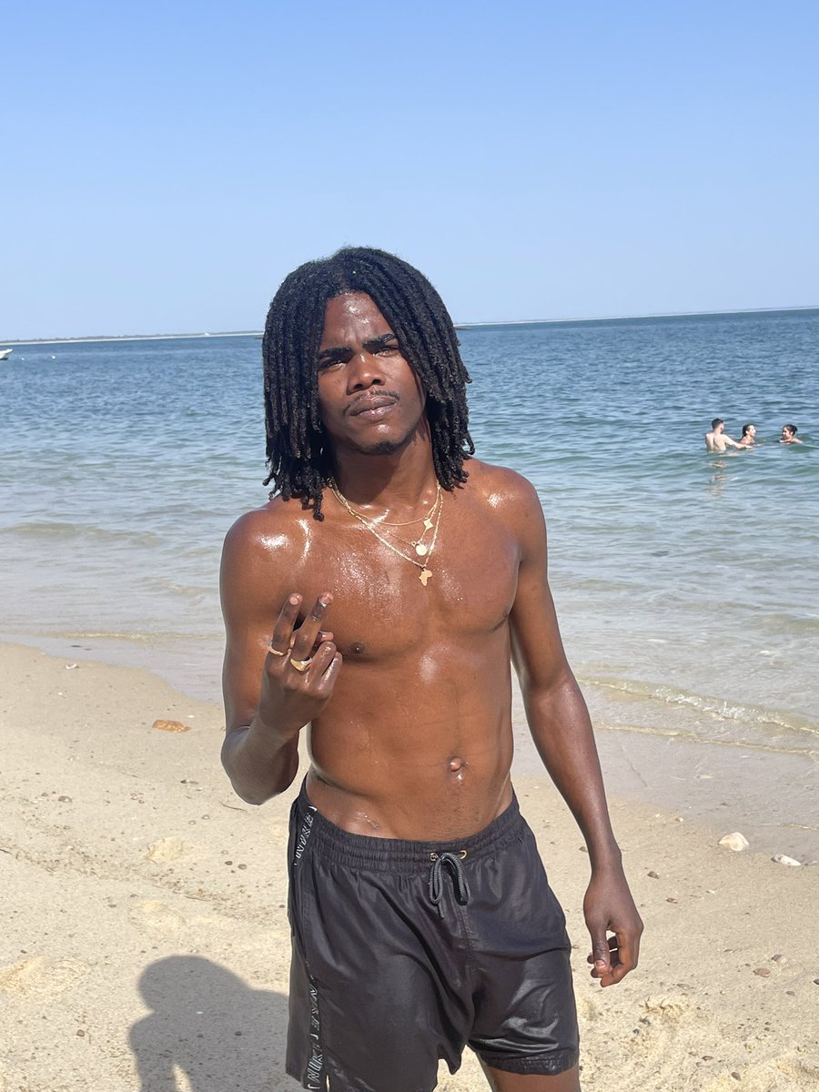 pljoia155's tweet photo. Mó tempão q n posto nada aqui 🇵🇹🏖️ https://t.co/90ksbYHGWy