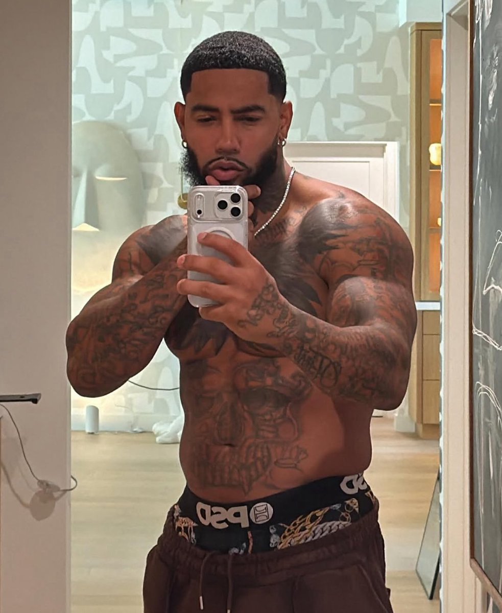 fredo__vibez's tweet photo. Just a post. I’m working. https://t.co/maR3gG3rGP