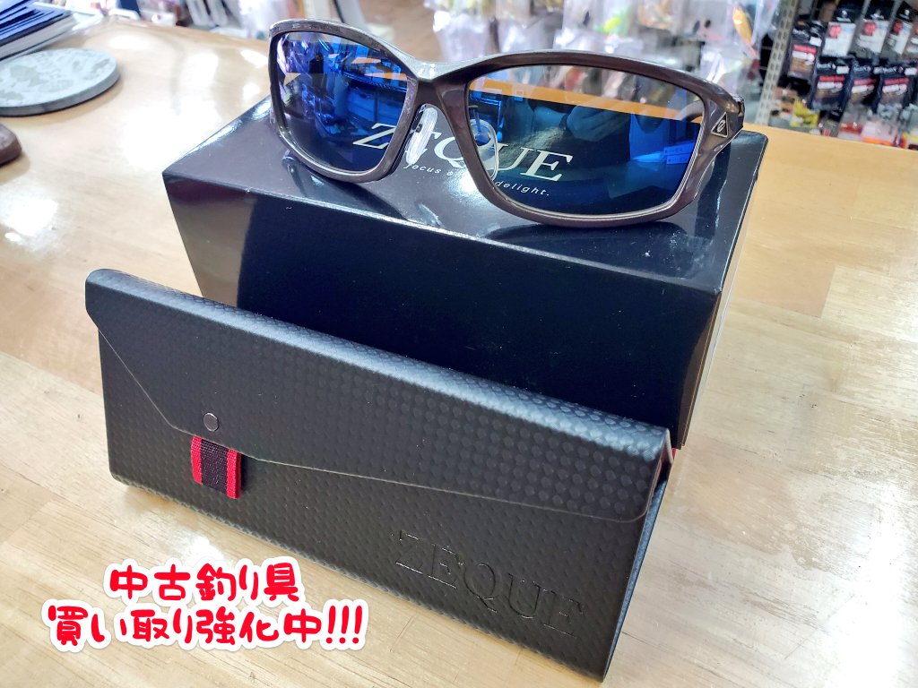 pskizutw's tweet photo. 中古入荷情報!
●ZEQUE ゼクー 偏光サングラス
・ステルス ガンメタル(トゥルービュースポーツ/ブルーミラー)F-1930
ps.kizuでは不要になった釣り具の買い取り強化しております‼️
#pskizu
#中古釣具
#偏光サングラス
#ZEQUE
#ゼクー https://t.co/wPwyrPSuAA