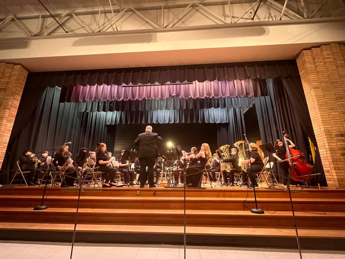 WESInstrumental's tweet photo. Congrats to all of our instrumental music ensembles on an EXCELLENT concert last Thursday night! Thanks to our PTO for sharing these photos. https://t.co/KAxf7Qev7d