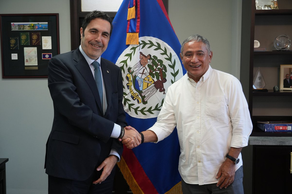 MFABelize's tweet photo. 🇧🇿🇦🇪 | Prime Minister Hon. John Briceño today received H.E. Omar Shehadeh, Special Envoy of the UAE Minister of Foreign Affairs to the Caribbean and Pacific States, for a courtesy call.

Their cordial discussions centred on issues of mutual interest, strengthening bilateral cooperation and advancing UAE development initiatives in Belize. 🤝🏼