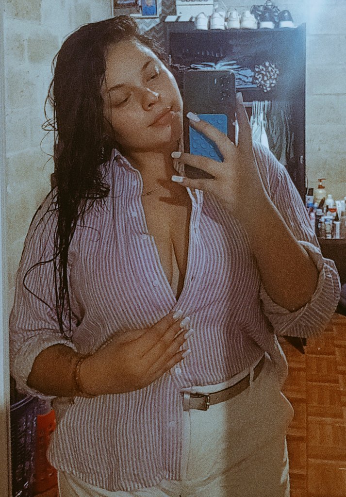 Arely💜🍓🧩 tweet media