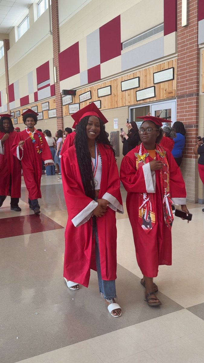 TrackJudson's tweet photo. Elephant walk 2026 🎓 https://t.co/m4ePipkgRT