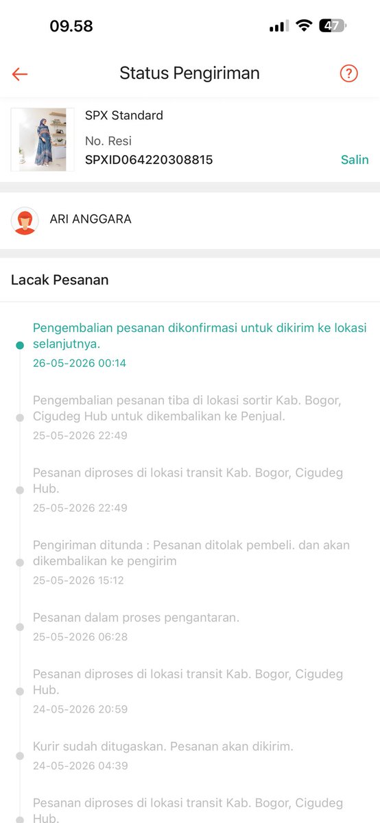 nieeda_'s tweet photo. Paket COD statusnya uda diterima cs dan sesuai, malah di pesanan keterangan pesanan ditolak dan retur.. ini gimana ya? Pasti paket bodong kan yg balik ke aku🥺

Tolong dong min @ShopeeID https://t.co/8f1oyKxgRe