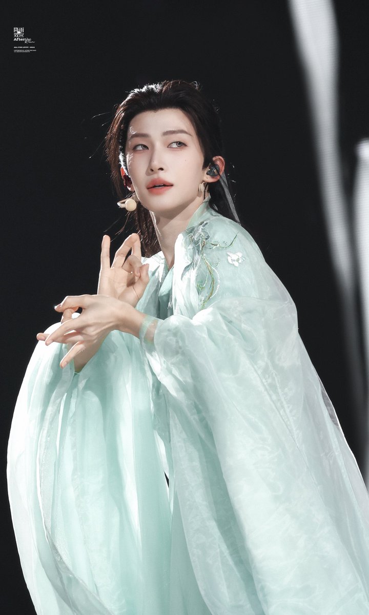 🌹月季YU_oࡇŌ💧（刘宇5.23 泰国演唱会版） tweet media