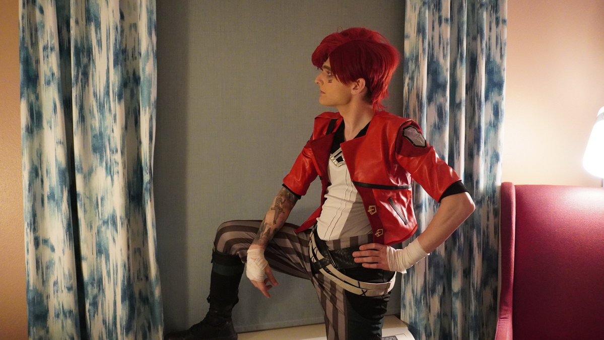 TeaComfy's tweet photo. This was my first cosplay and I had so much fun with it! Here's some other pics we took in the hotel room https://t.co/WZD56p0TQx