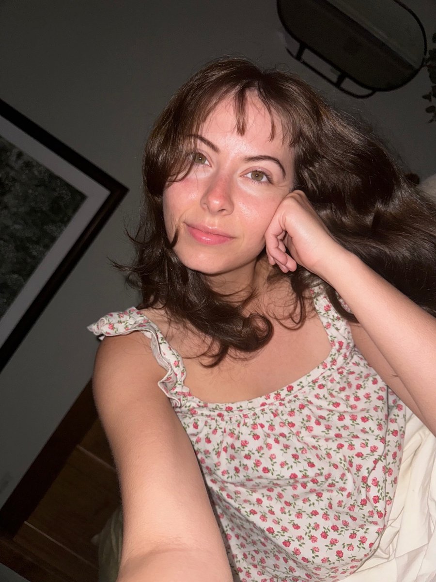 Melanie tweet media