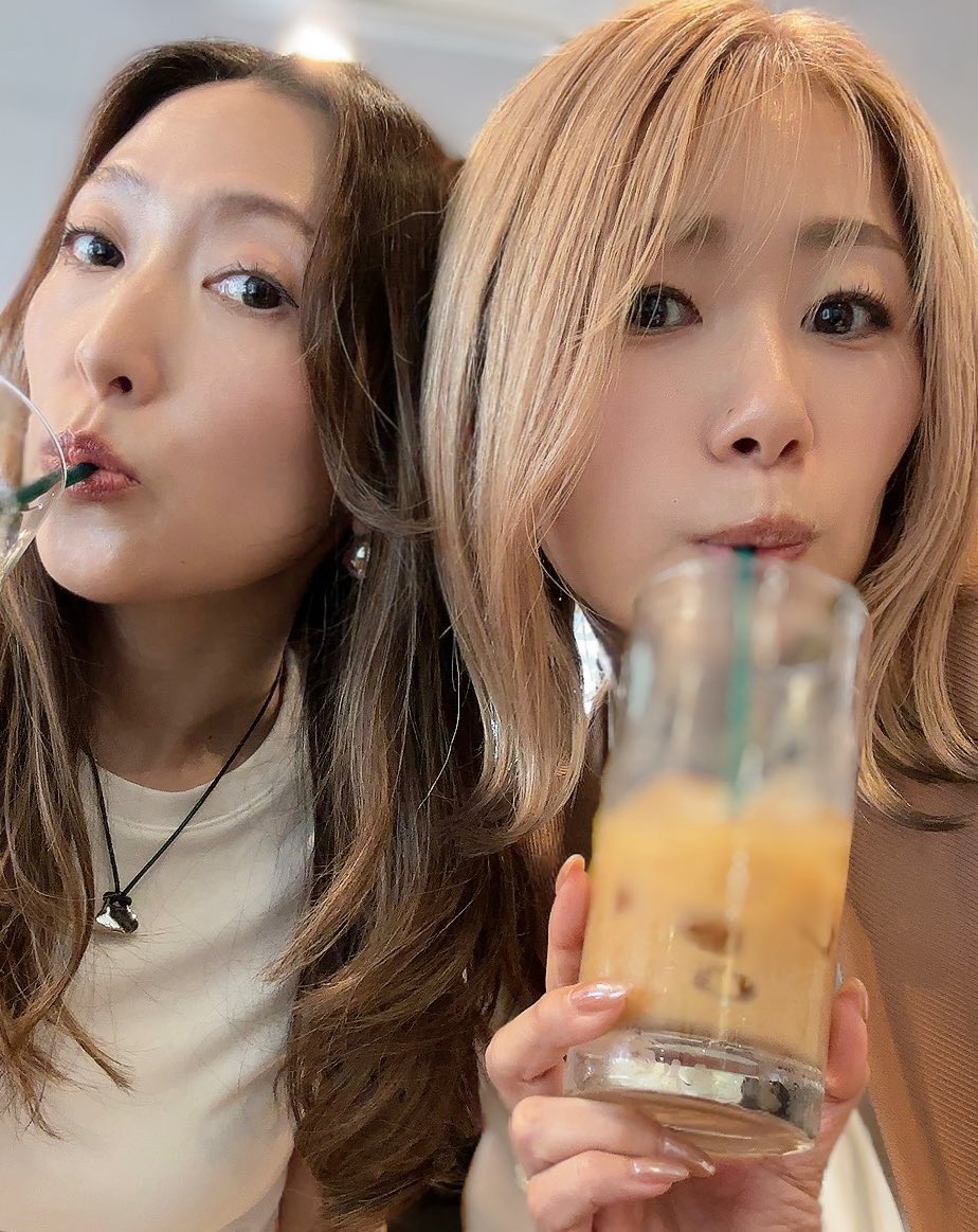 yuki_maeda_'s tweet photo. ひっさしぶりにHitoと会いました♡
2人ランチは何年ぶり？！
動画も観てね❣️
#斉藤瞳 #前田有紀

https://t.co/VBJaw53b7T https://t.co/dOhXENR26K