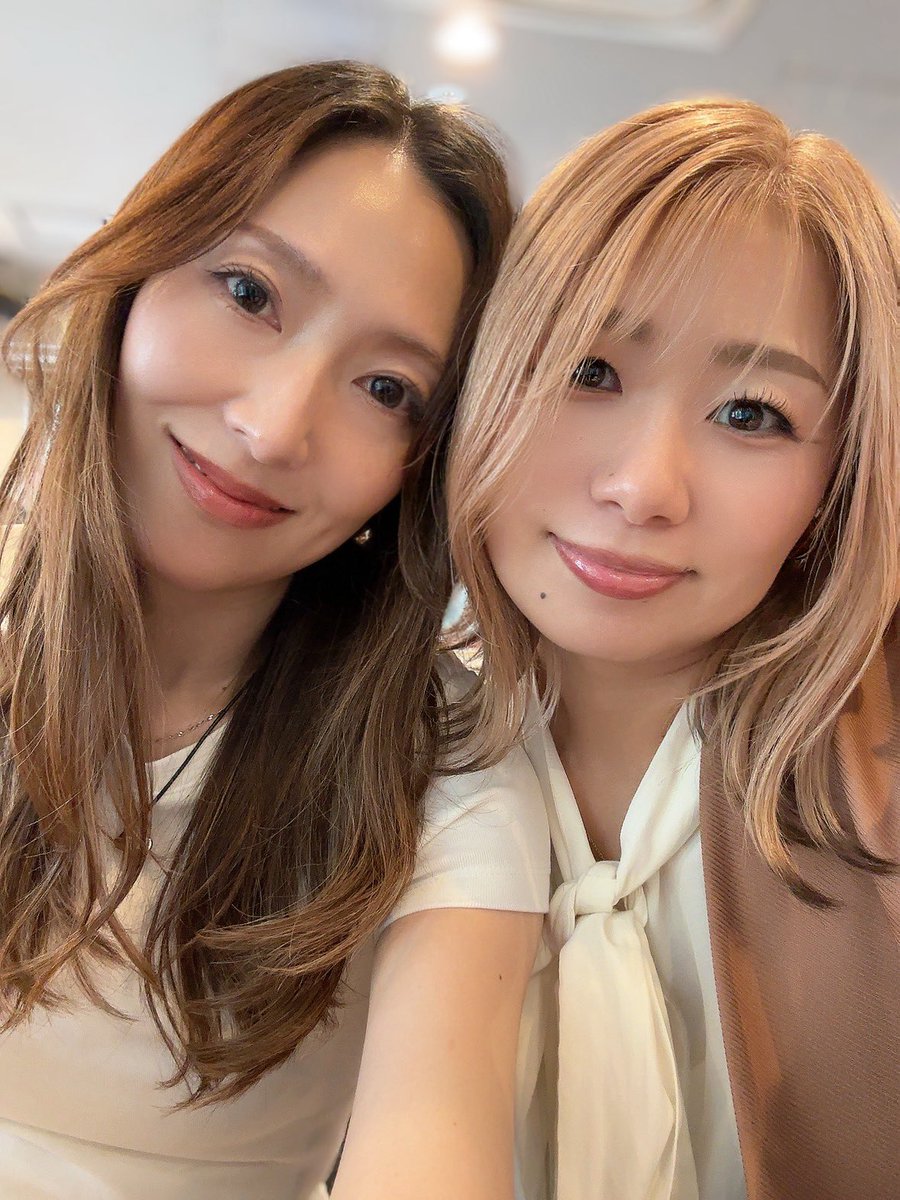 yuki_maeda_'s tweet photo. ひっさしぶりにHitoと会いました♡
2人ランチは何年ぶり？！
動画も観てね❣️
#斉藤瞳 #前田有紀

https://t.co/VBJaw53b7T https://t.co/dOhXENR26K
