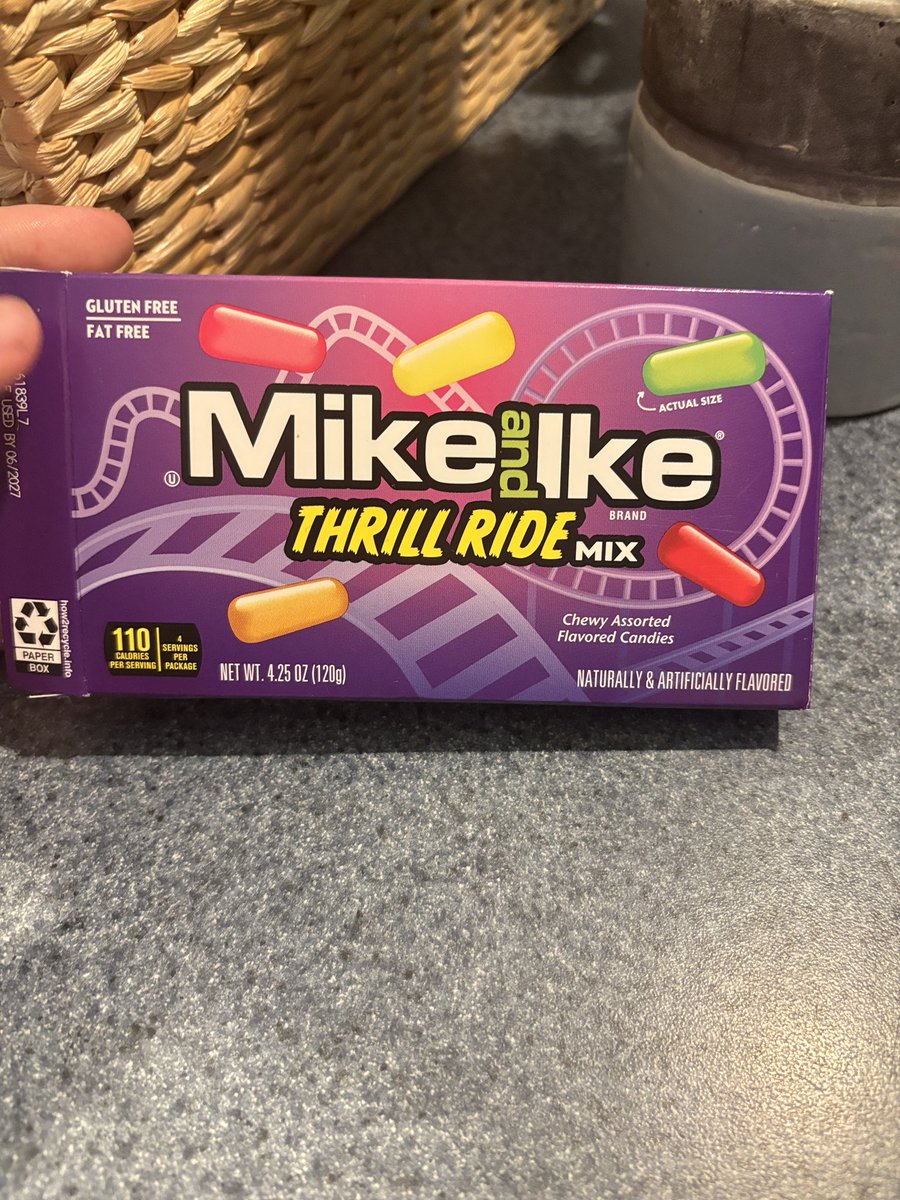 veiledidea's tweet photo. whatever yall do do NOT get this mike n ike mix. the churro flavored ones taste like the disgusting version of cough medicine. literally the only one i dislike https://t.co/baqIQOFBnH